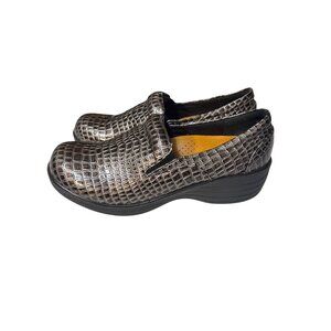 Savvy Womens 8.5 New Without Box Crocodile Embossed Slip-On Loafers Bronze Faux